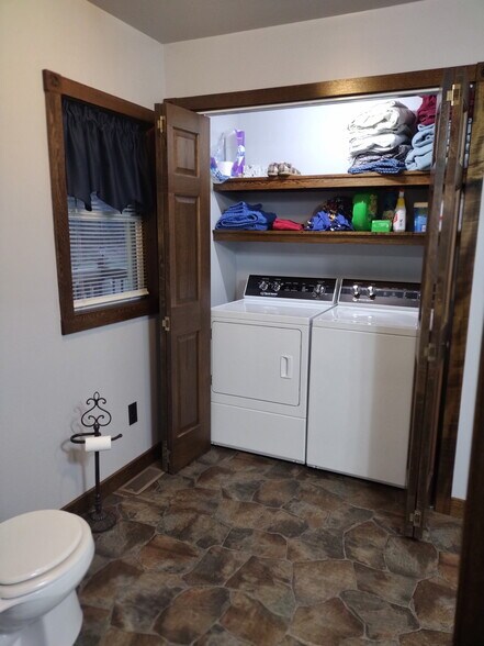 More Photos Of 131 Main St, Worthville Restaurant For Sale