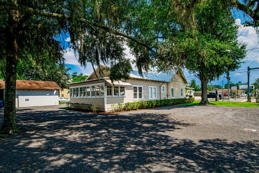 More Photos Of 69 W Macclenny Ave, Macclenny Office For Sale