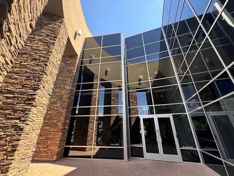 More Photos Of 871 Coronado Center Dr, Henderson Office For Lease