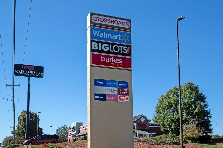 More Photos Of 1008 Crossroads Dr, Statesville Unknown For Lease