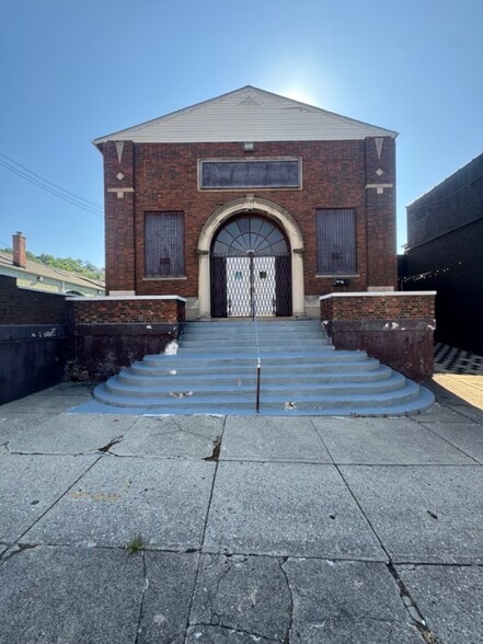 More Photos Of 1414 Sycamore St, Cincinnati Religious Facility For Sale