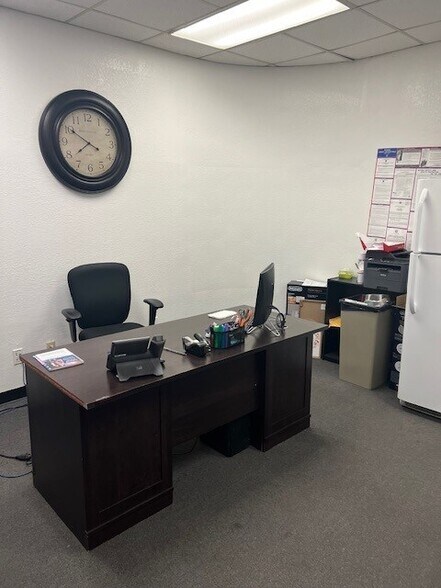 More Photos Of 5280 S Eastern Ave, Las Vegas Office For Lease