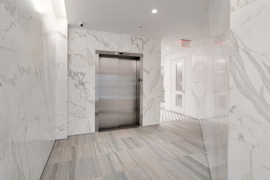 More Photos Of 215 E 58th St, New York Loft Creative Space For Lease