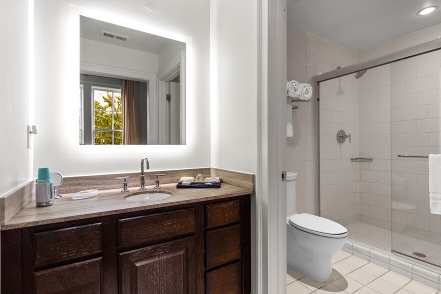 More Photos Of 675 Zachary Taylor Hwy, Flint Hill Hospitality For Sale