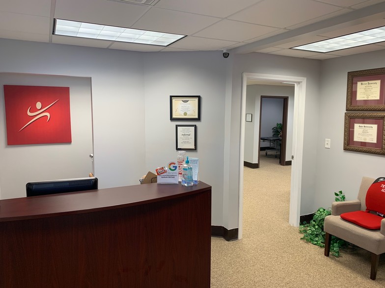 More Photos Of 1705 Mount Vernon Rd, Dunwoody Medical For Lease