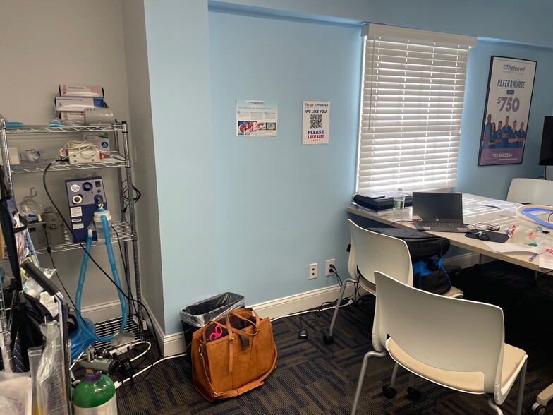 More Photos Of 615 Main St, Toms River Office For Sale