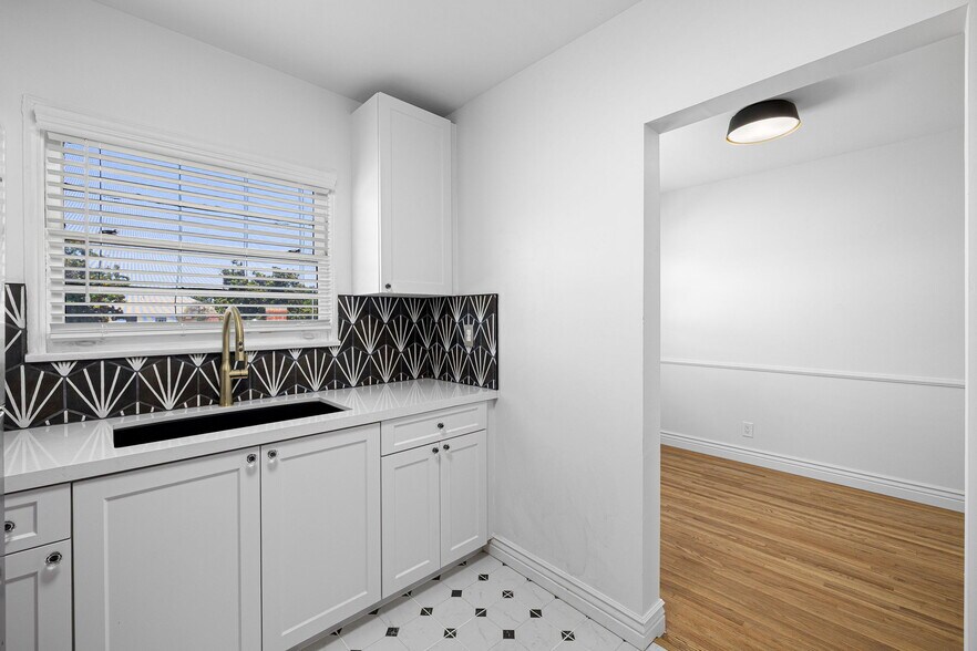 More Photos Of 1458 E Wilson Ave, Glendale Apartments For Sale