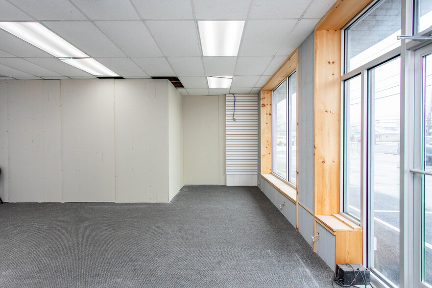 More Photos Of 1995 Central Ave, Albany Storefront Retail Office For Lease