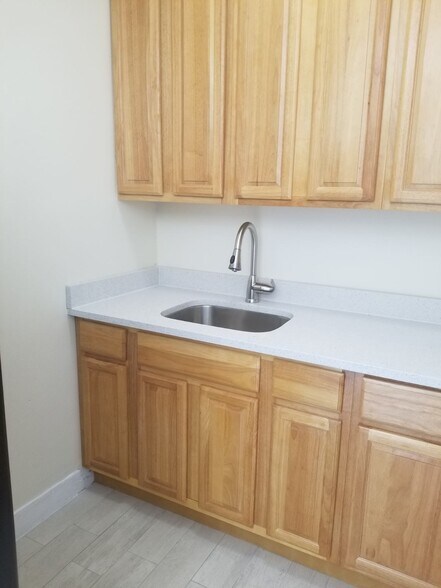 More Photos Of 87-89 City Island Ave, Bronx Apartments For Sale