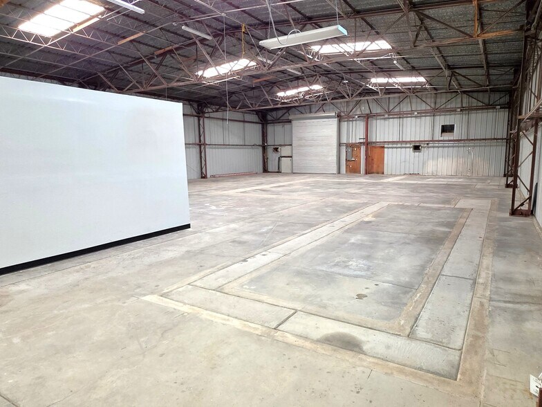 More Photos Of 3829 Rising Sun Rd, Bullhead City Distribution For Lease