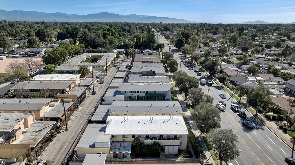 More Photos Of 17945 Roscoe Blvd, Northridge Apartments For Sale