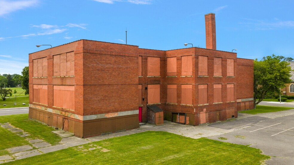 More Photos Of 8411 E Forest Ave, Detroit Schools For Sale