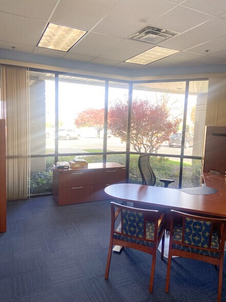 More Photos Of 2141 W Airport Way, Boise Office Residential For Lease