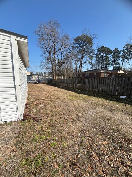 More Photos Of 2933 Platt Springs Rd, West Columbia Freestanding For Lease