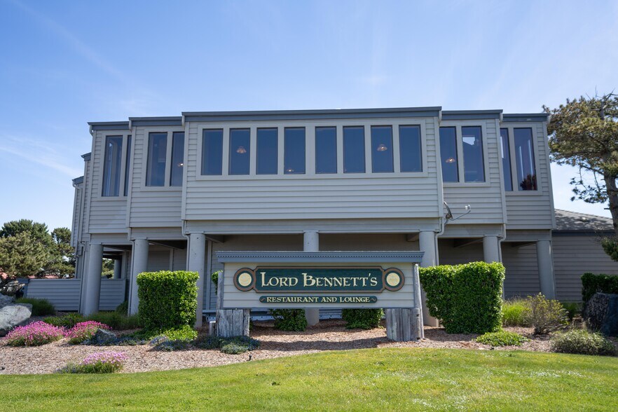 Primary Photo Of 1695 Beach Loop Drive, Bandon Restaurant For Sale