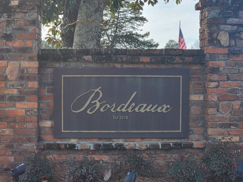 More Photos Of 232 Bordeaux Dr, Thomson Specialty For Sale