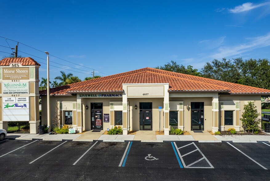 More Photos Of 4857 Palm Beach Blvd, Fort Myers Office For Lease