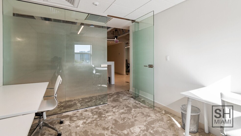 More Photos Of 820 W 41st St, Miami Beach Coworking Space