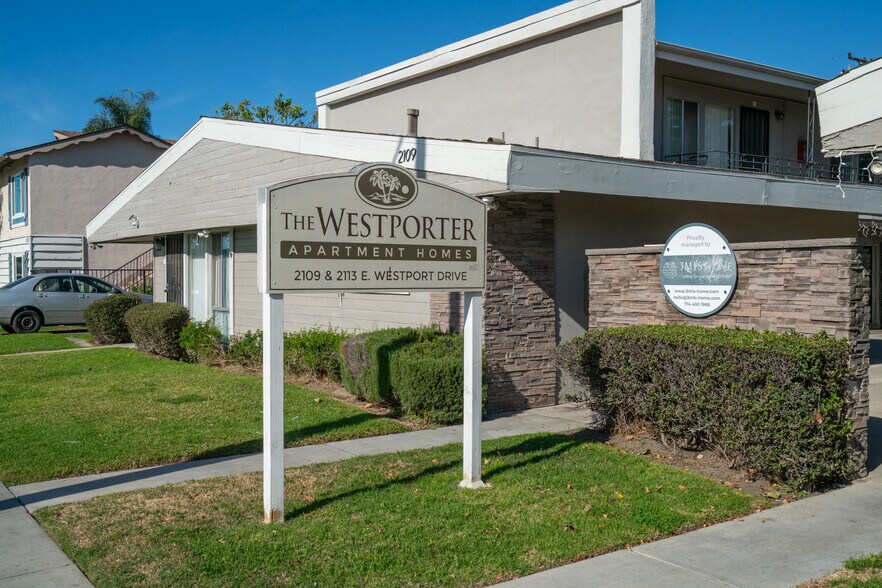 More Photos Of 2109 E Westport Dr, Anaheim Apartments For Sale
