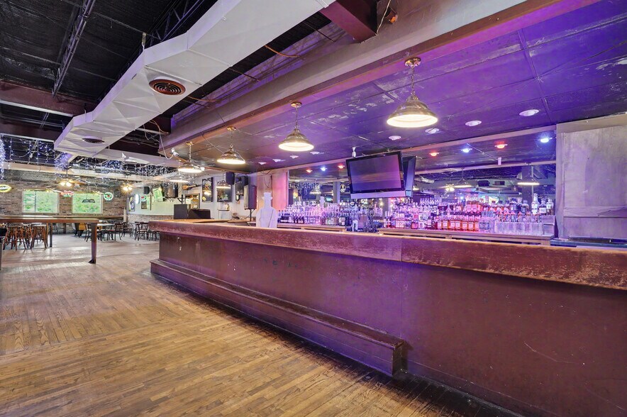 More Photos Of 244 N Water St, Kent Bar For Sale