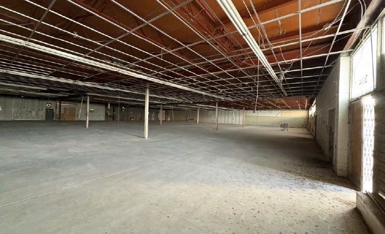 More Photos Of 813-853 Bandera Rd, San Antonio Unknown For Lease