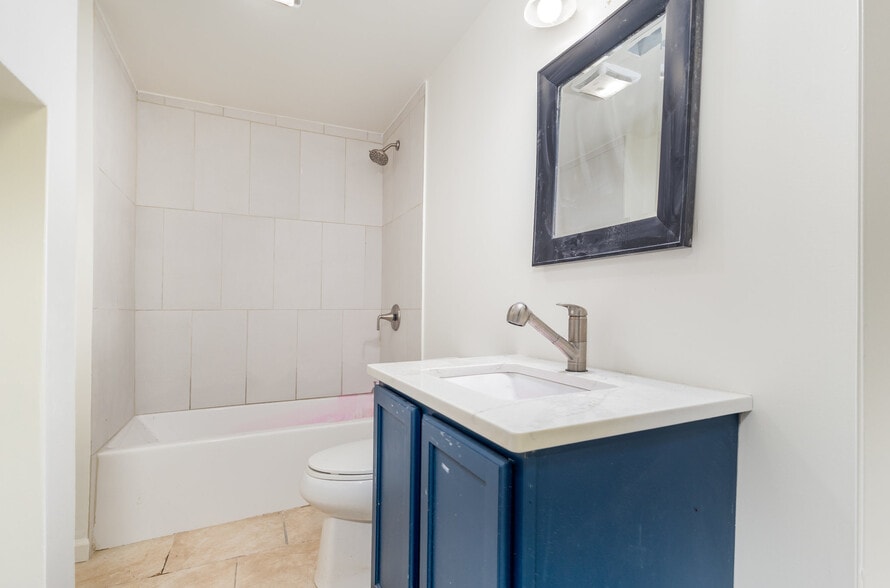 More Photos Of 6603 Dixie Hwy, Florence Freestanding For Sale