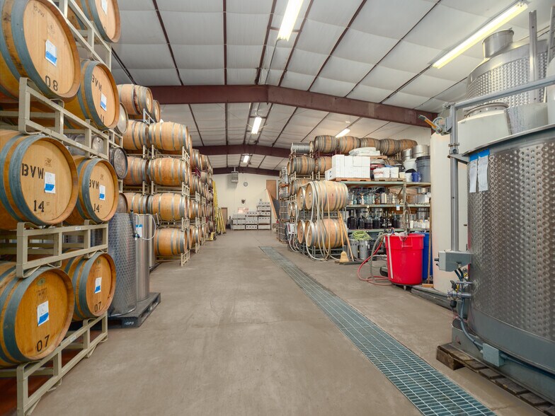 More Photos Of 345 1st St, Elkton Winery Vineyard For Sale