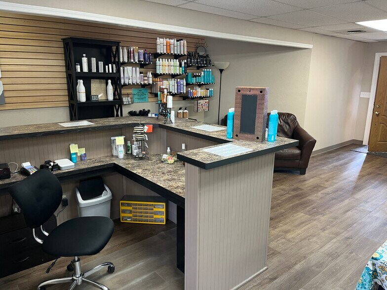 More Photos Of 111 E Lincoln Rd, Spokane Office For Sale