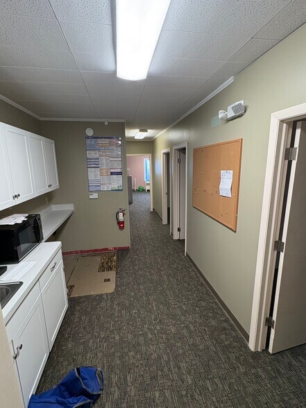 More Photos Of 601-603 19th St, Watervliet Drugstore For Sale