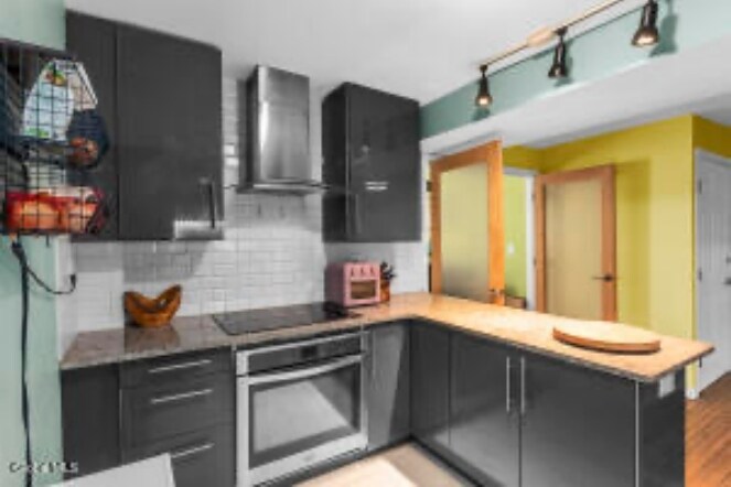 More Photos Of 147 4th St, Troy Storefront Retail Residential For Sale