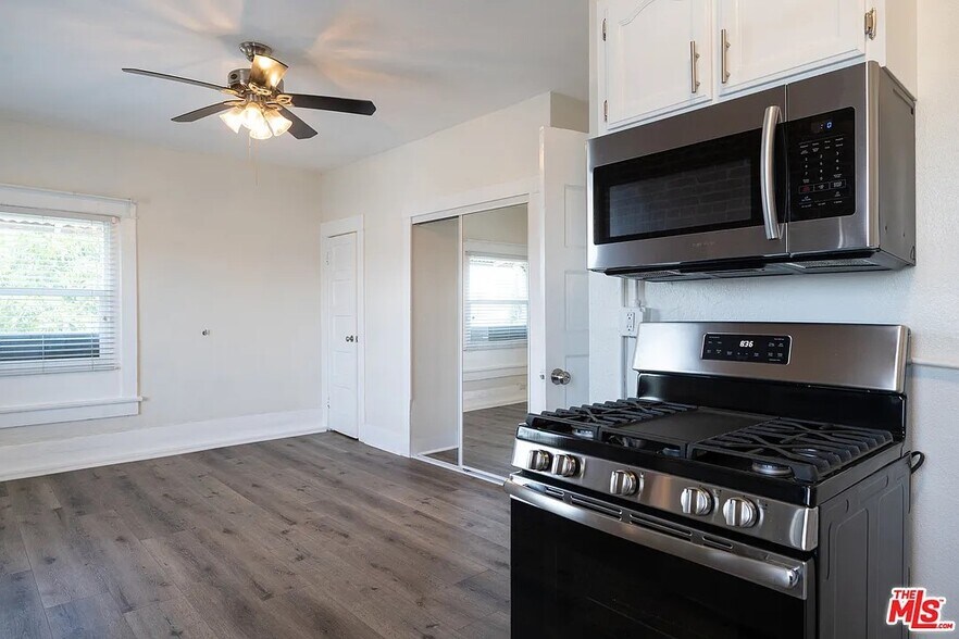 More Photos Of 1984 Park Grove Ave, Los Angeles Apartments For Sale