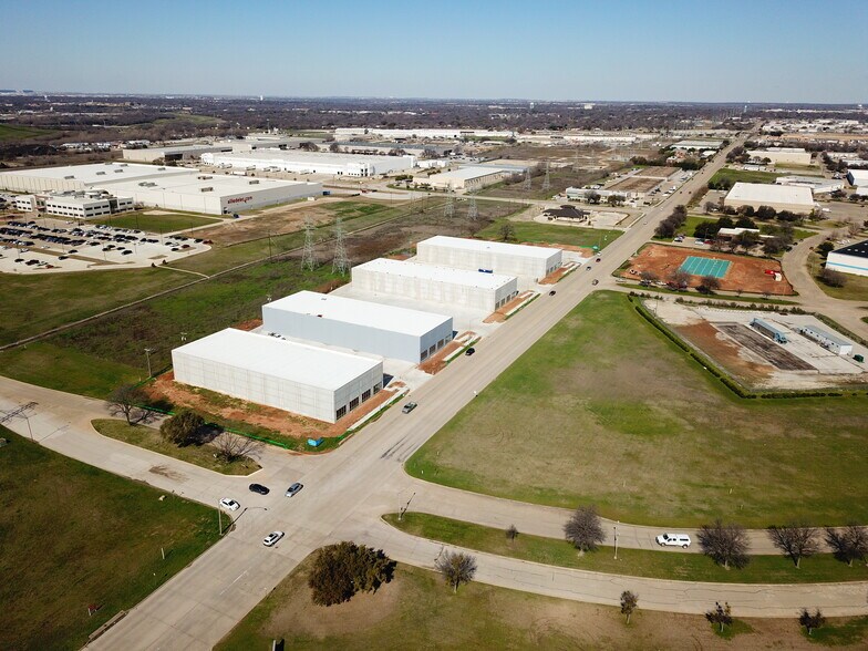 More Photos Of 1813 Handley Ederville Rd, Fort Worth Unknown For Lease