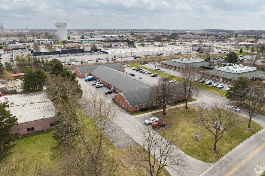 More Photos Of 1910 Indian Wood Cir, Maumee Medical For Lease