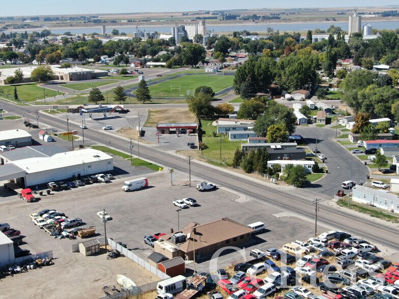 More Photos Of 2840 Pocatello Ave, American Falls Storefront For Sale
