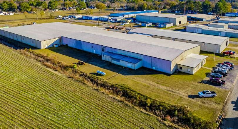 More Photos Of 314 W Broad St, Murfreesboro Distribution For Sale