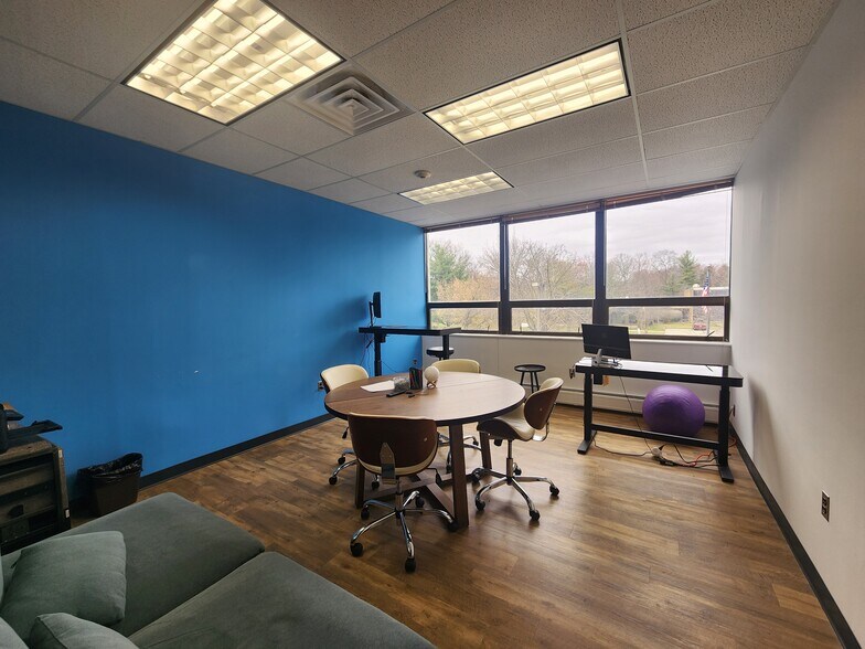 More Photos Of 16 Wing Dr, Cedar Knolls Office For Lease
