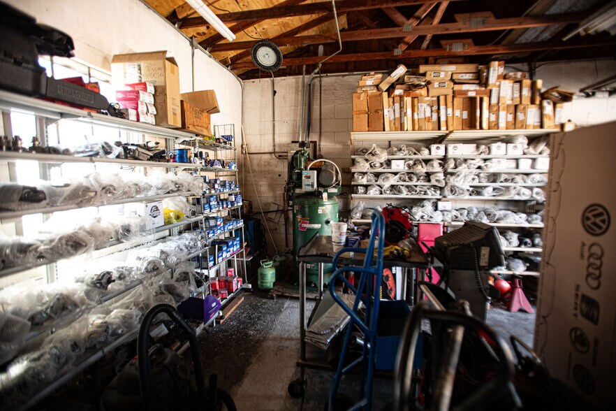 More Photos Of 14825 US Highway 19, Hudson Service For Sale