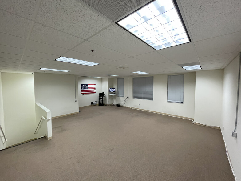 More Photos Of 4750-4794 Duckhorn Dr, Sacramento Research And Development For Sale