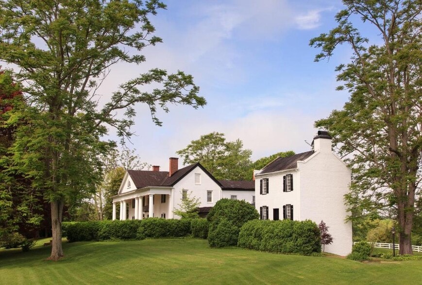 Primary Photo Of 2333 N James Madison Hwy, Locust Dale Hospitality For Sale