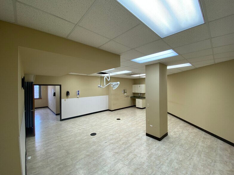 More Photos Of 3370 E Jolly Rd, Lansing Office Residential For Sale