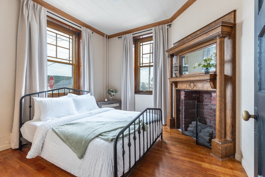 More Photos Of 124 E Abbott St, Lansford Specialty For Sale