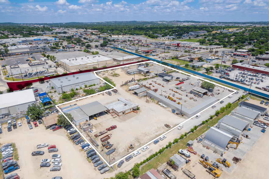 More Photos Of 4350 Naco Pass, San Antonio Service For Sale