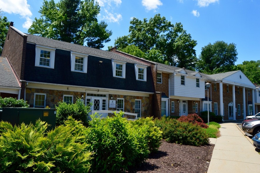 More Photos Of 1901 N Olden Ave, Ewing Office For Lease