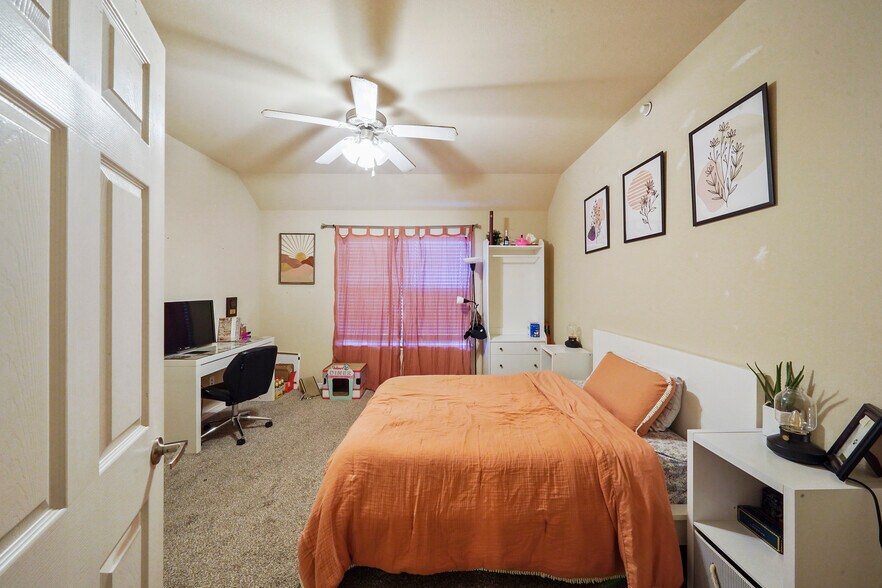 More Photos Of 1198 Jones Butler Rd, College Station Apartments For Sale