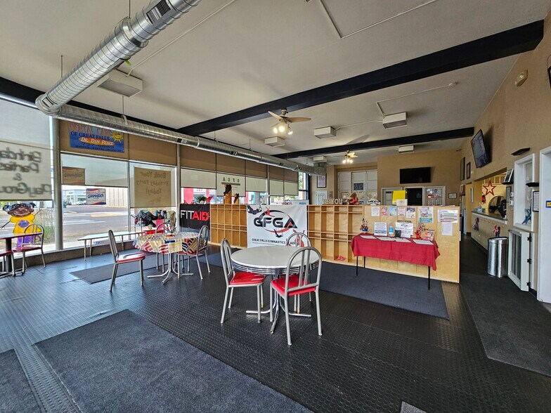 More Photos Of 815 N 1st Ave, Great Falls Auto Dealership For Lease