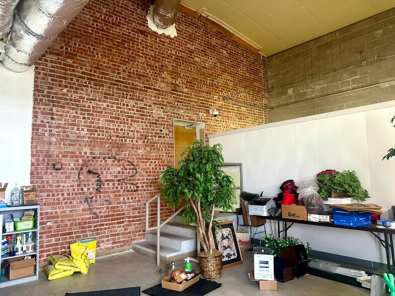 More Photos Of 1635 E 11th St, Tulsa General Retail For Sale