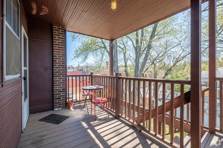 More Photos Of 2821 Monroe St, Madison Apartments For Sale