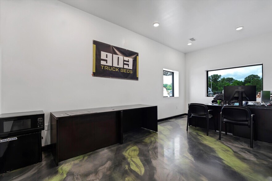 More Photos Of 538 Industrial Pk Acc rd, Trumann Flex For Lease