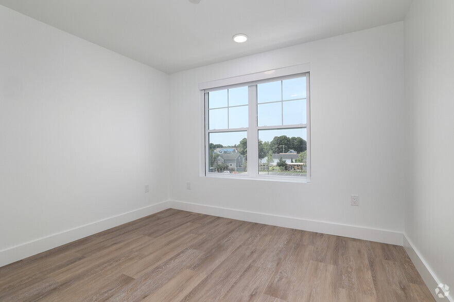 More Photos Of 128 Maple St, Danvers Apartments For Lease