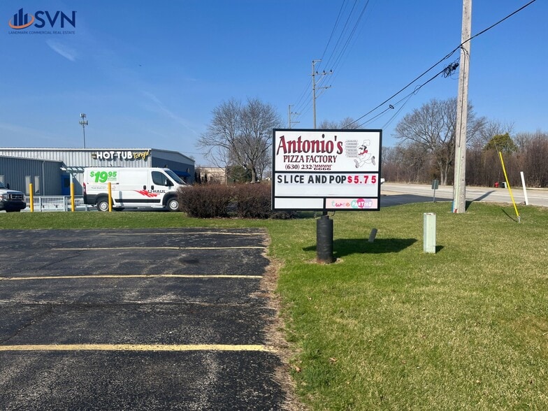 More Photos Of 500 Lark St, Geneva Freestanding For Sale